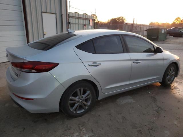 5NPD84LF9HH076848 - 2017 HYUNDAI ELANTRA SE SILVER photo 3