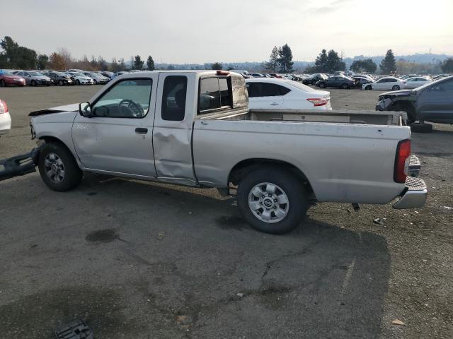 1N6DD26S8XC315483 - 1999 NISSAN FRONTIER KING CAB XE SILVER photo 2