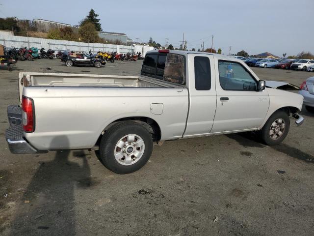 1N6DD26S8XC315483 - 1999 NISSAN FRONTIER KING CAB XE SILVER photo 3