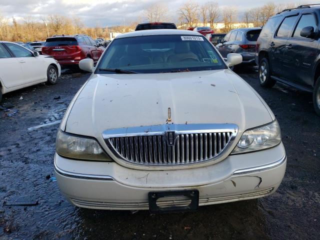 1LNHM83W54Y641251 - 2004 LINCOLN TOWN CAR ULTIMATE CREAM photo 5