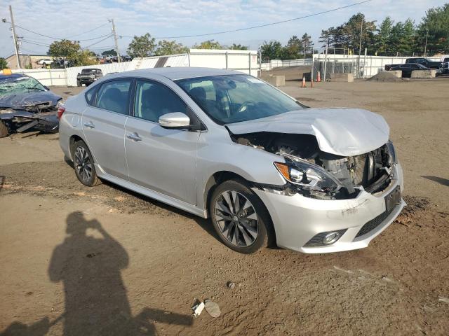 3N1AB7AP1JY222253 - 2018 NISSAN SENTRA S 灰色 照片 4