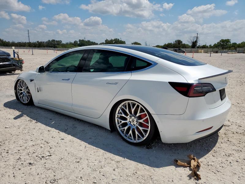 5YJ3E1EB9KF454993 - 2019 TESLA MODEL 3 Blanc photo 2