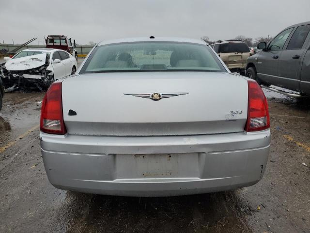 2C3KA43R37H710589 - 2007 CHRYSLER 300 SILVER photo 6