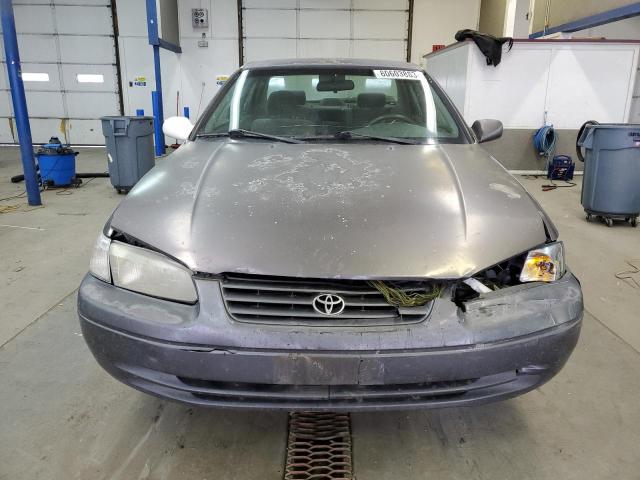 4T1BG22K3WU846411 - 1998 TOYOTA CAMRY CE GRAY photo 5