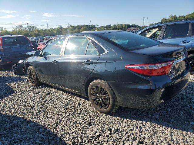 4T1BF1FK7HU448645 - 2017 TOYOTA CAMRY LE BLUE photo 2