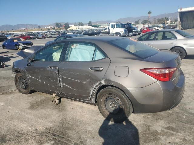 5YFBURHE1JP818104 - 2018 TOYOTA COROLLA L GRAY photo 2