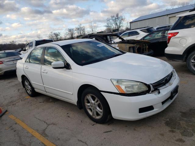 1HGCM56336A078082 - 2006 HONDA ACCORD SE WHITE photo 4