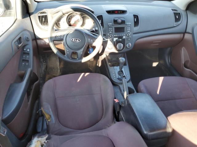 KNAFU4A22A5098049 - 2010 KIA FORTE EX 勃艮第红 照片 8