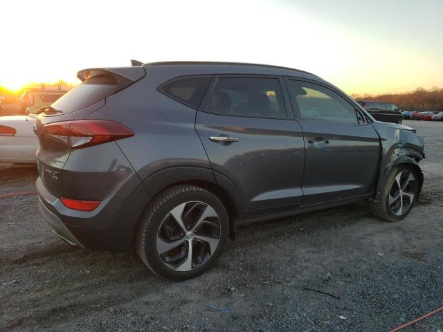 KM8J3CA27JU718017 - 2018 HYUNDAI TUCSON VALUE GRAY photo 3