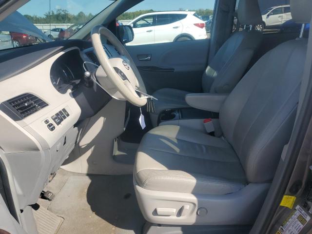 5TDDK3DC3DS049357 - 2013 TOYOTA SIENNA XLE GRAY photo 7