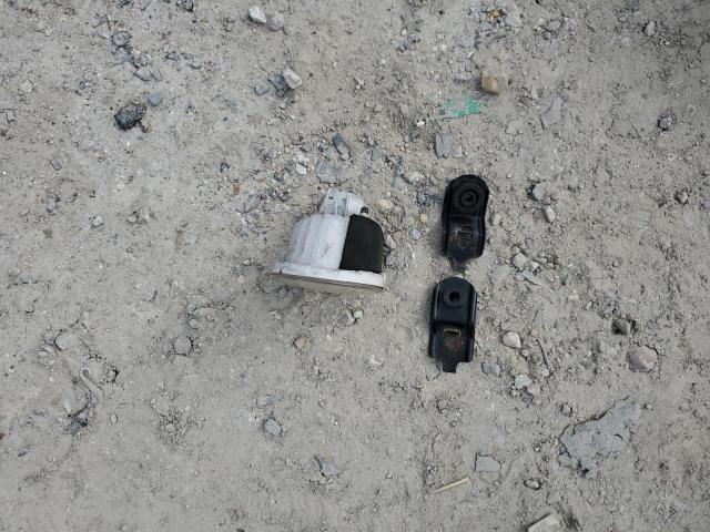 JF1SG65633H759757 - 2003 SUBARU FORESTER 2.5XS Золотой фото 13