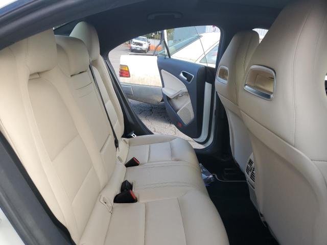 WDDSJ4GB1JN526667 - 2018 MERCEDES-BENZ CLA 250 4MATIC WHITE photo 10