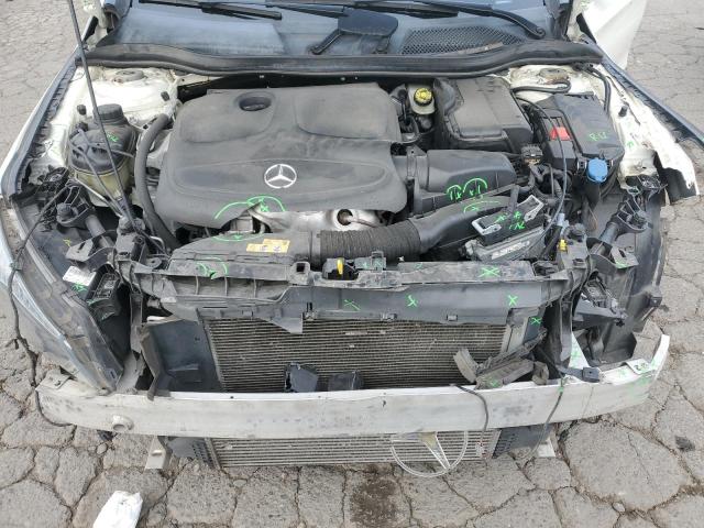 WDDSJ4GB1JN526667 - 2018 MERCEDES-BENZ CLA 250 4MATIC WHITE photo 11