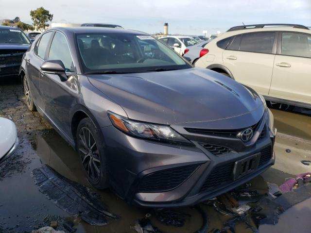 4T1G11AKXNU624479 - 2022 TOYOTA CAMRY SE GRAY photo 4