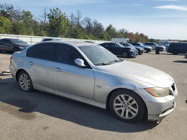 WBAVB13546KX44501 - 2006 BMW 3 SERIES I SILVER photo 4