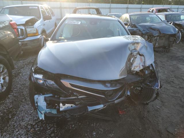 4T1T11AK3PU834794 - 2023 TOYOTA CAMRY SE NIGHT SHADE BLACK photo 5