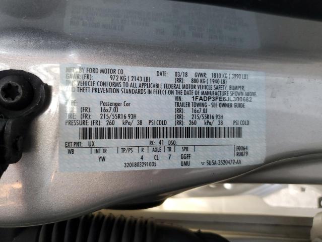 1FADP3FE6JL300682 - 2018 FORD FOCUS SE SILVER photo 12