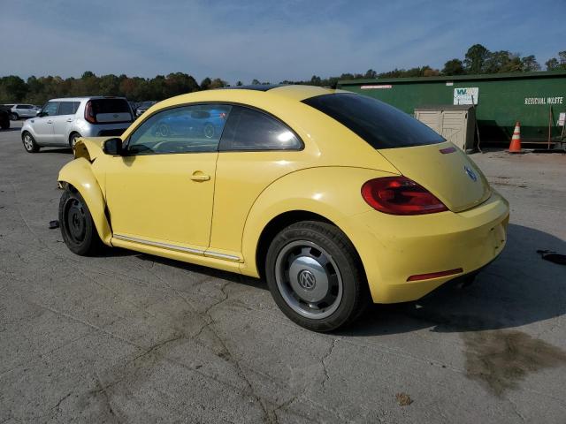 3VWJP7AT2DM623329 - 2013 VOLKSWAGEN BEETLE YELLOW photo 2