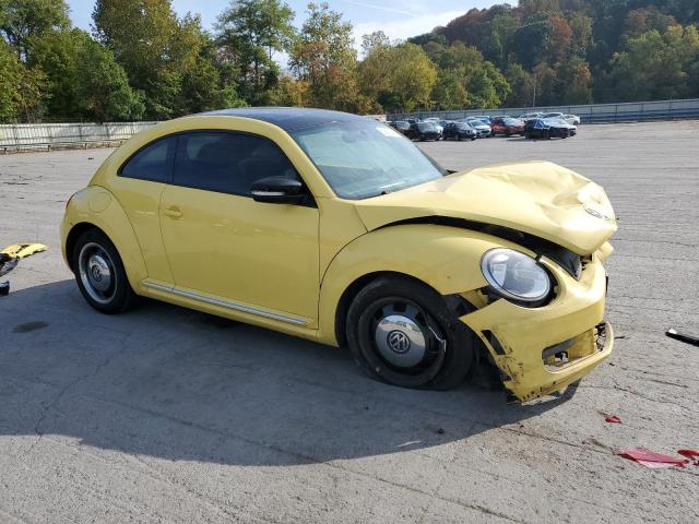 3VWJP7AT2DM623329 - 2013 VOLKSWAGEN BEETLE YELLOW photo 4