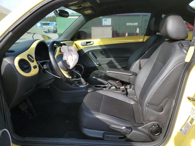3VWJP7AT2DM623329 - 2013 VOLKSWAGEN BEETLE YELLOW photo 7