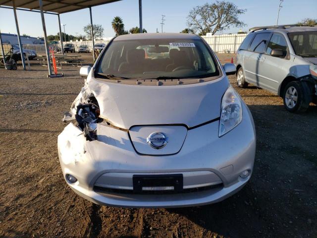 1N4BZ0CP1HC300556 - 2017 NISSAN LEAF S SILVER photo 5