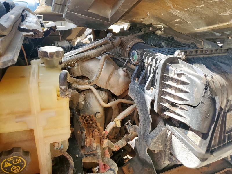 1HTKJPVM0KH393824 - 2019 CHEVROLET SILVERADO Ağ foto 6