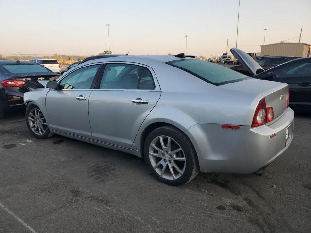1G1ZG5E79CF165898 - 2012 CHEVROLET MALIBU LTZ ვერცხლისფერი ფოტო 2