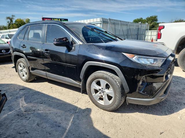 JTMW1RFV1KD002799 - 2019 TOYOTA RAV4 XLE BLACK photo 4