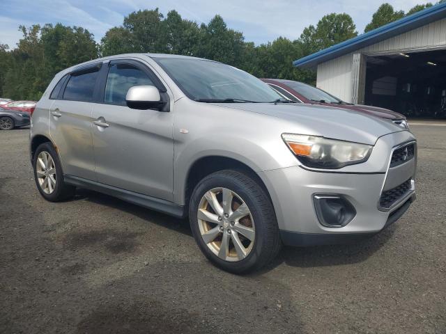 4A4AR3AU9DE017667 - 2013 MITSUBISHI OUTLANDER ES GRAY photo 4