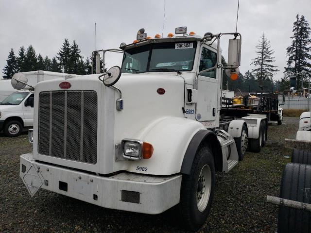 1NPTX4EX2DD179803 - 2013 PETERBILT 367 WHITE photo 2