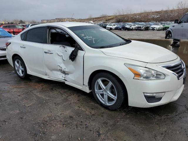 1N4AL3APXEC156907 - 2014 NISSAN ALTIMA 2.5 WHITE photo 4