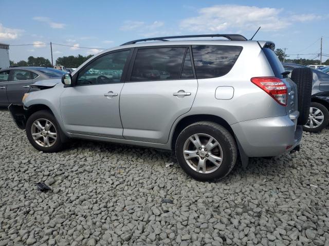 2T3BF4DVXCW226079 - 2012 TOYOTA RAV4 银色 照片 2