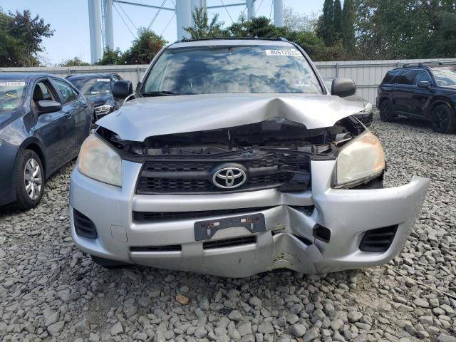 2T3BF4DVXCW226079 - 2012 TOYOTA RAV4 银色 照片 5