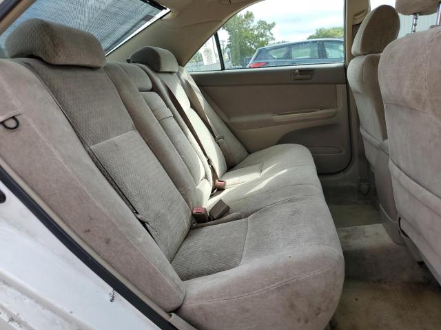 4T1BF32K82U027185 - 2002 TOYOTA CAMRY LE WHITE photo 10