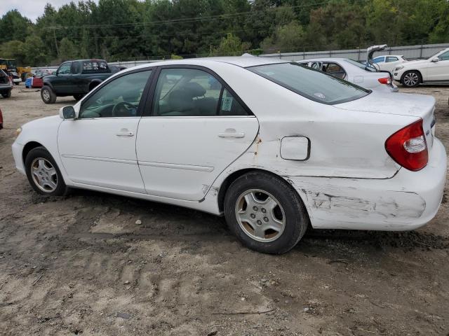 4T1BF32K82U027185 - 2002 TOYOTA CAMRY LE WHITE photo 2