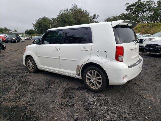 JTLZE4FE7B1135920 - 2011 TOYOTA SCION XB WHITE photo 2