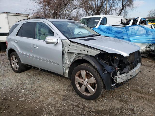 4JGBB8GB2AA600518 - 2010 MERCEDES-BENZ ML 350 4MATIC SILVER photo 4