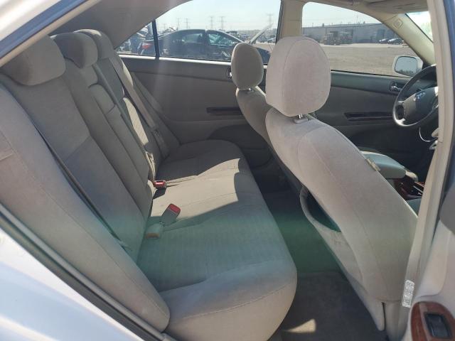 4T1BE30K95U613999 - 2005 TOYOTA CAMRY LE WHITE photo 10