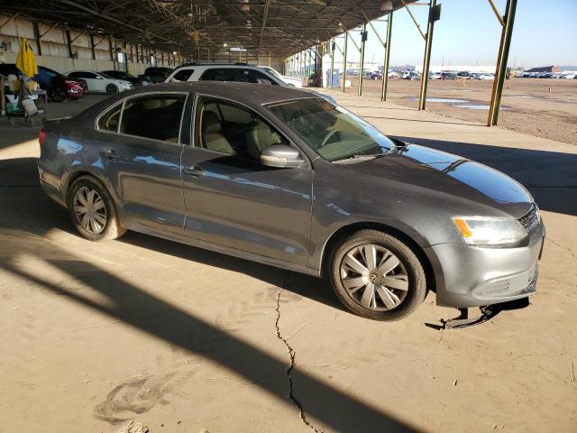 3VWD17AJ2EM243681 - 2014 VOLKSWAGEN JETTA SE GRAY photo 4