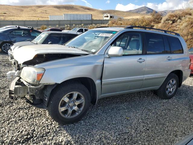 2004 TOYOTA HIGHLANDER, 