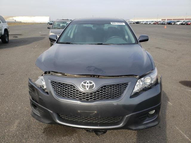 4T1BF3EKXBU223768 - 2011 TOYOTA CAMRY BASE GRAY photo 5