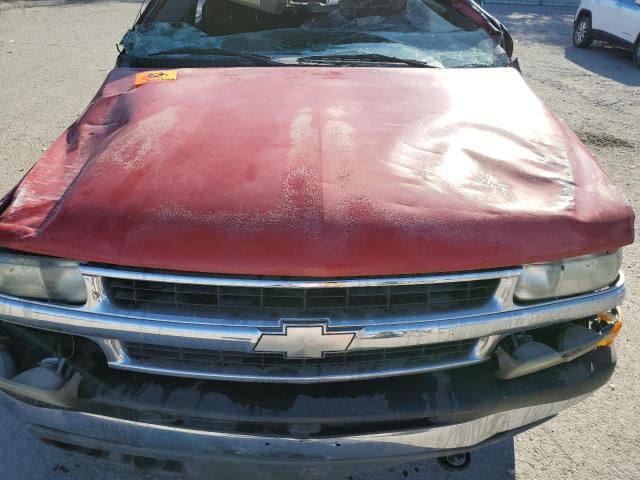 1GNEC13Z62J237318 - 2002 CHEVROLET TAHOE C1500 RED photo 11