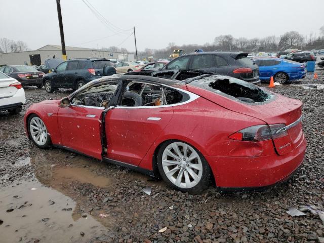 5YJSA1H18EFP37819 - 2014 TESLA MODEL S RED photo 2