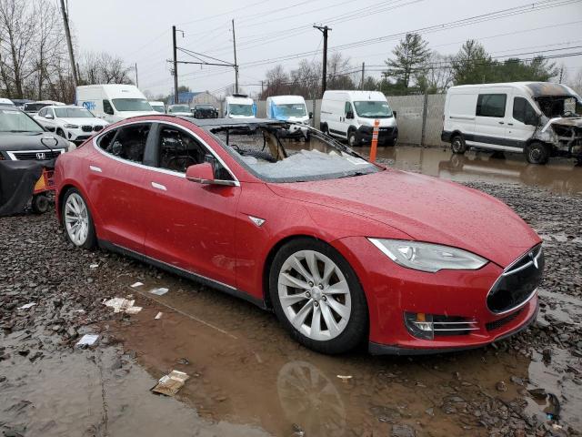 5YJSA1H18EFP37819 - 2014 TESLA MODEL S RED photo 4