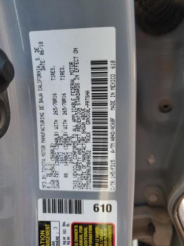 3TMDZ5BN8JM049832 - 2018 TOYOTA TACOMA DOUBLE CAB Silber Foto 13