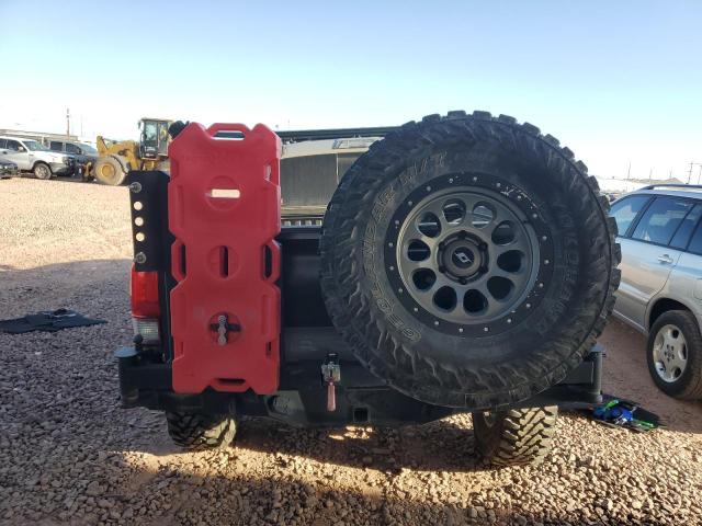 3TMDZ5BN8JM049832 - 2018 TOYOTA TACOMA DOUBLE CAB Silber Foto 6