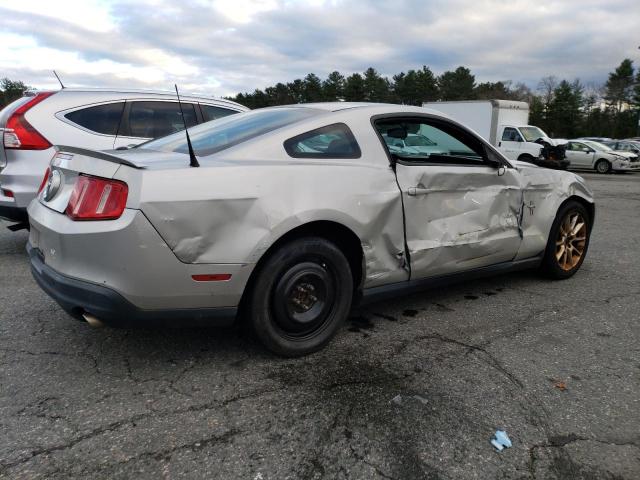 1ZVBP8AN2A5135169 - 2010 FORD MUSTANG SILVER photo 3