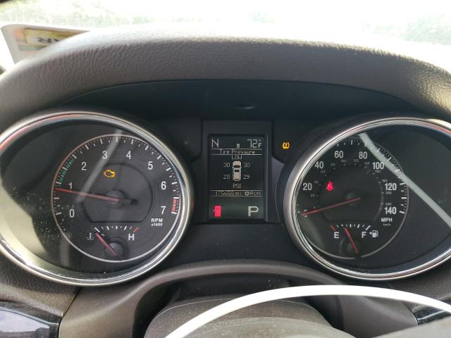 1J4RR4GG0BC507631 - 2011 JEEP GRAND CHER LAREDO Argent photo 9