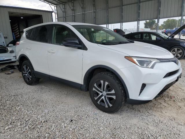 JTMBFREV6JD250756 - 2018 TOYOTA RAV4 LE თეთრი ფოტო 4