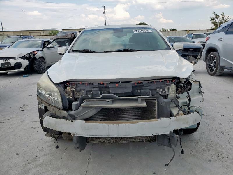 1G11D5SL5FF318059 - 2015 CHEVROLET MALIBU 2LT WHITE photo 5